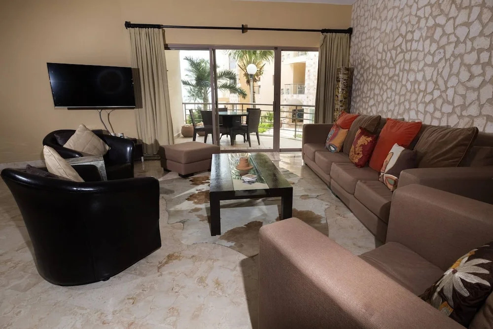 Corto Maltes 101 Cozy 3 Bedroom!! Stunning Views!!