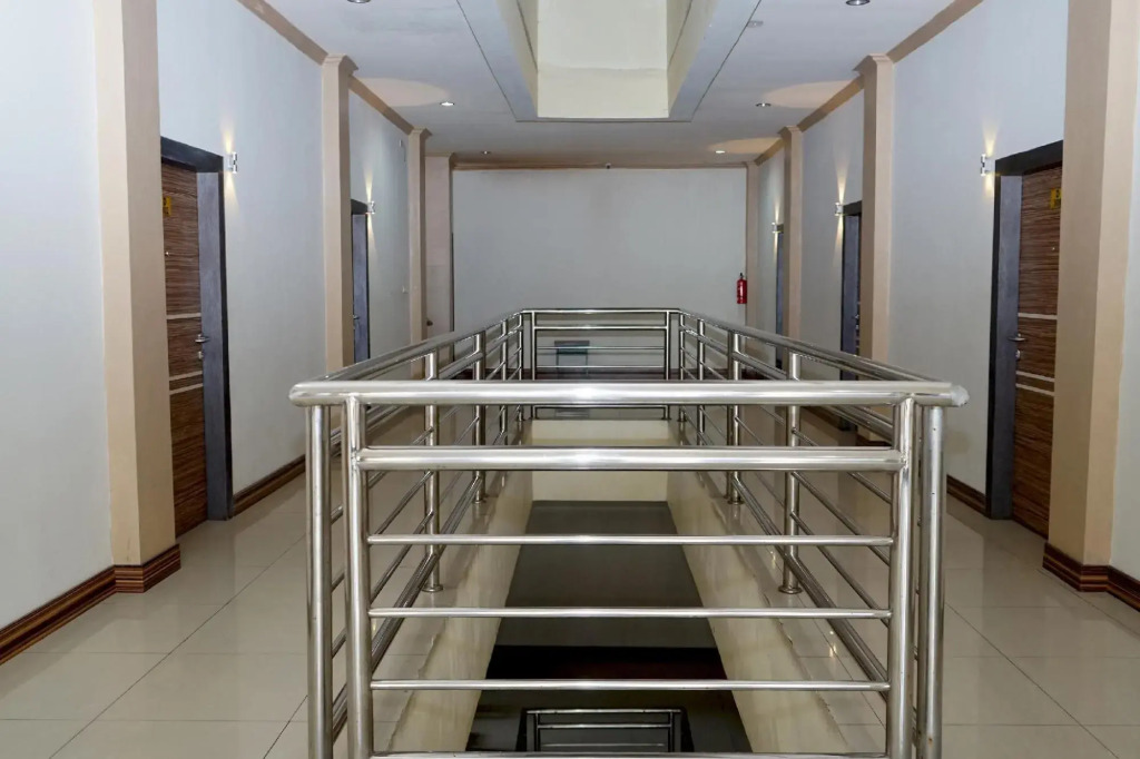 Oyo 624 Hotel Golden Vella