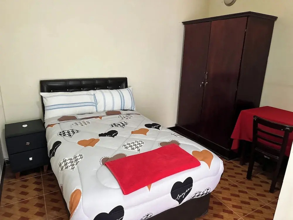 Safe Land Guest House