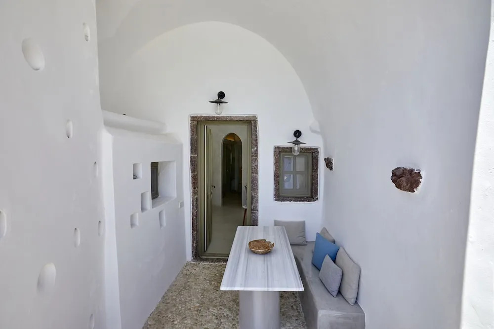 Rhenias Villas