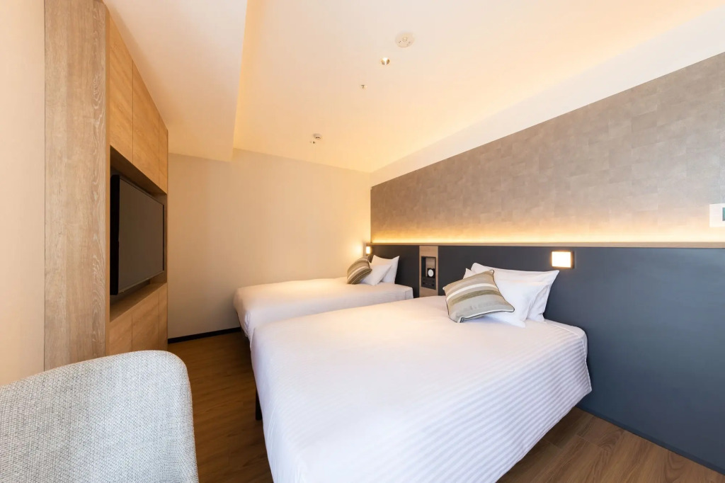 JR-East Hotel Mets Yokohama