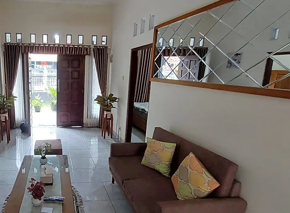 D’Unique Homestay by Luxury Degree