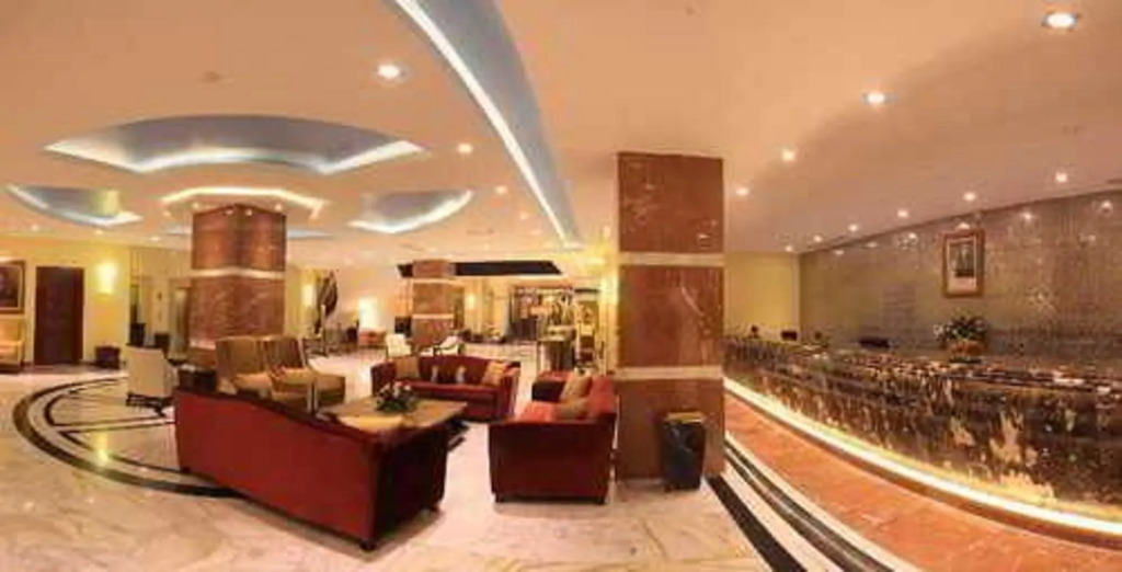 Oasis Hotel