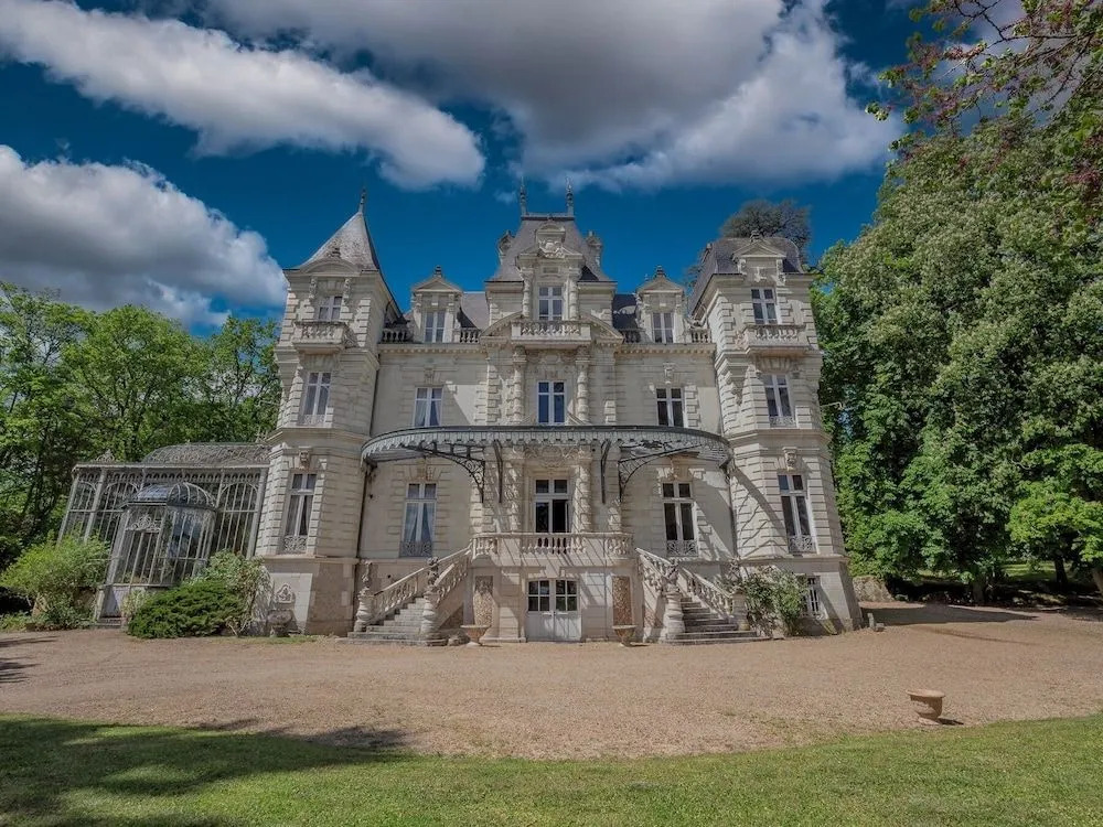 Château des Orchidées Stay in a French Castle