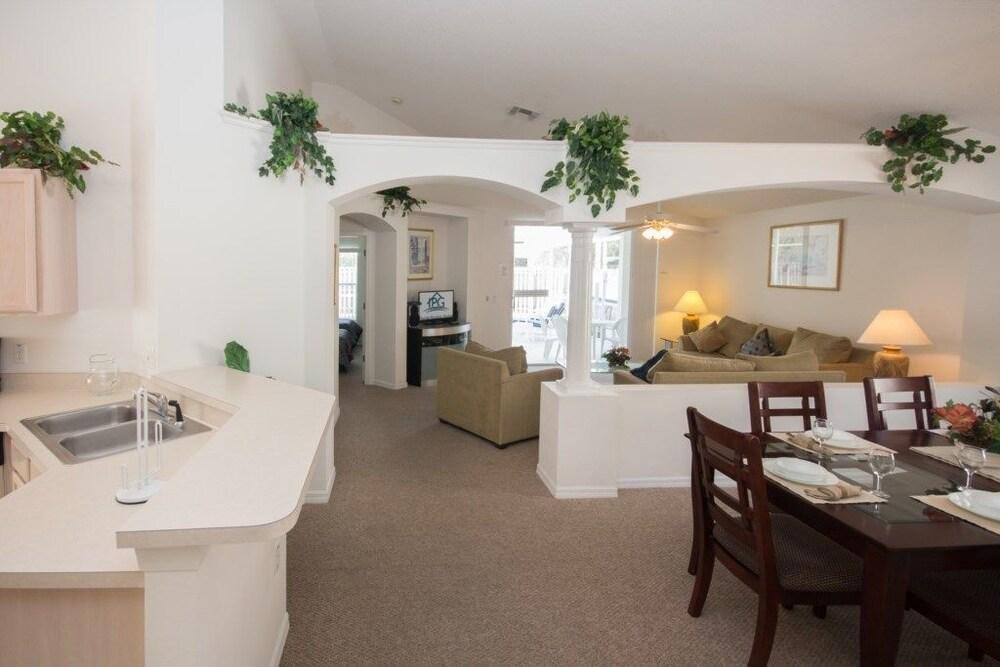 Eagle Pointe - 4 Br Private Pool Home West Facing - Ipg 46945