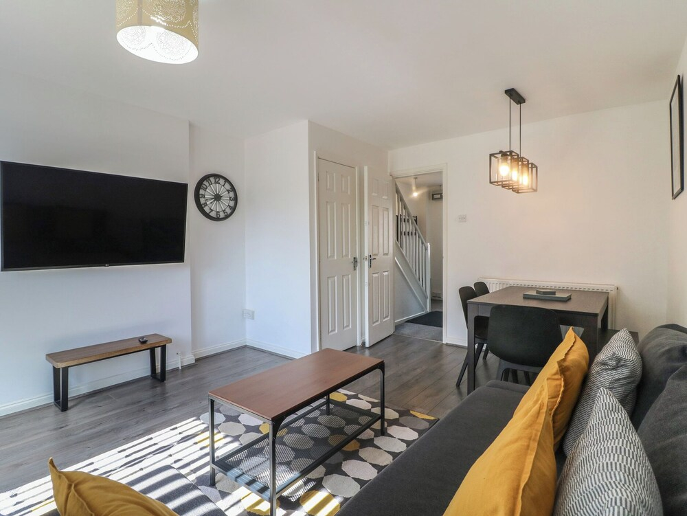 32 Moorland House