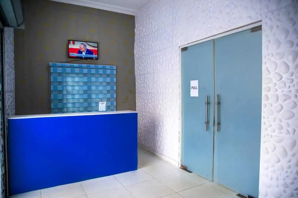 Blumerrit Hotel & Suites