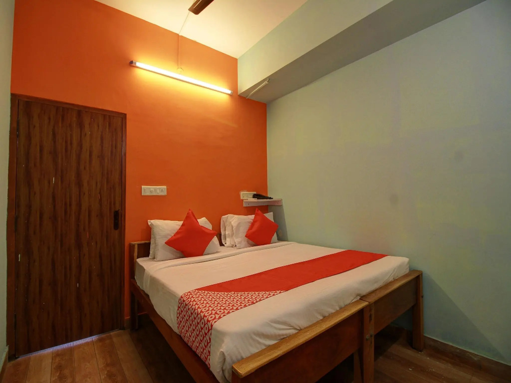 Hotel O Sri Sai Guru Comforts