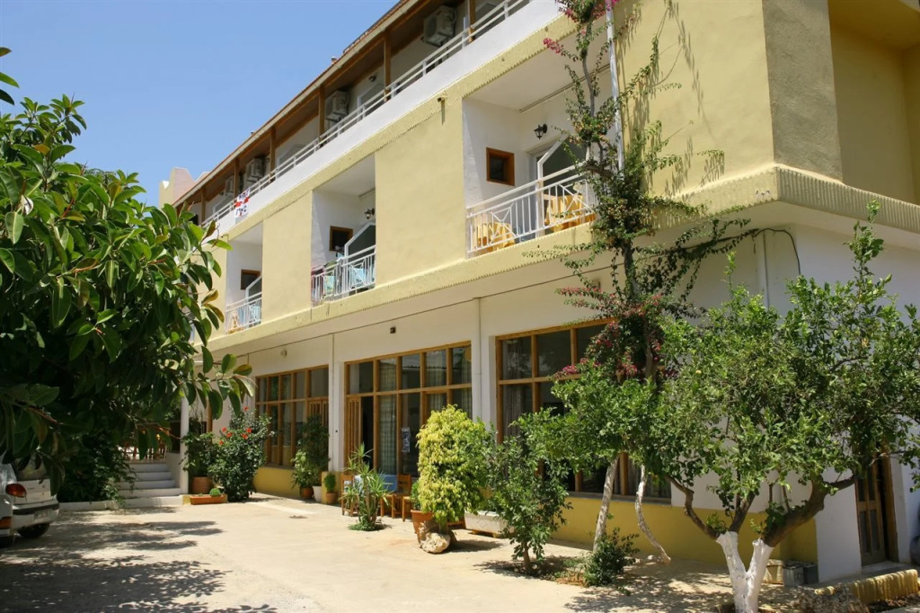 Harmony Hotel And Studios