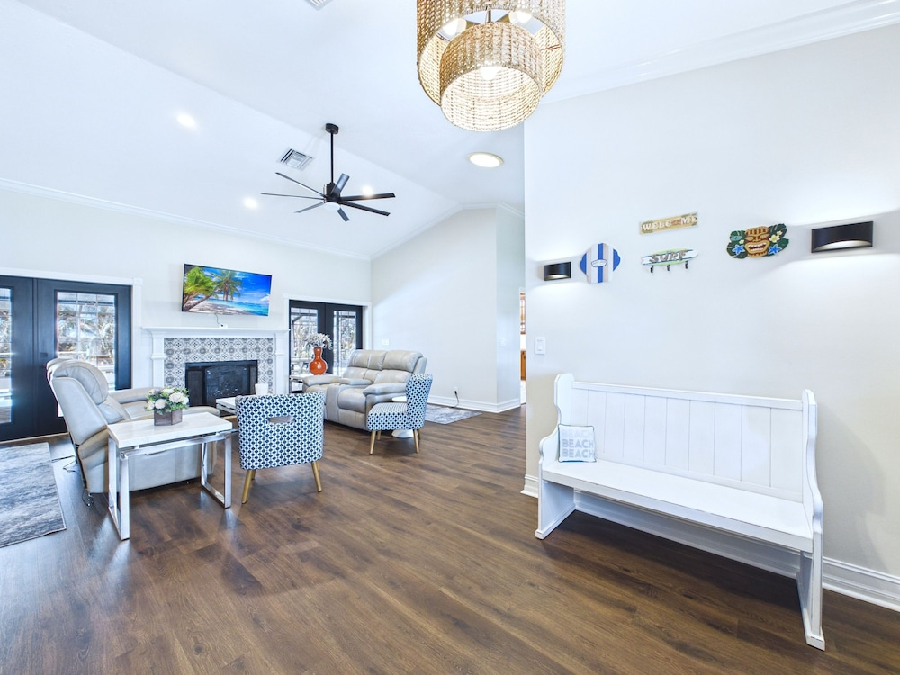 Indian Harbor Beach Pool Retreat