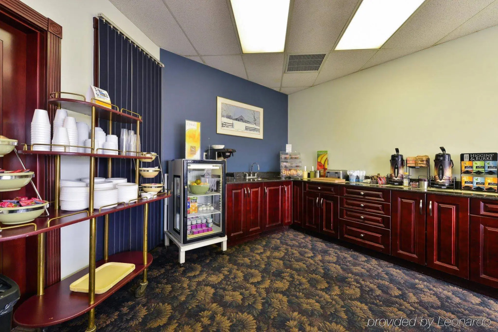 Ramada by Wyndham Nisku Edmonton Airport