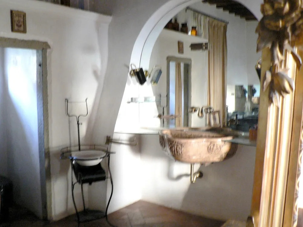 House With 2 Bedrooms in Calenzano, With Pool Access, Furnished Terrac