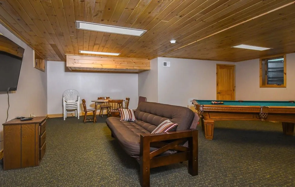 Lakeview Cottage
