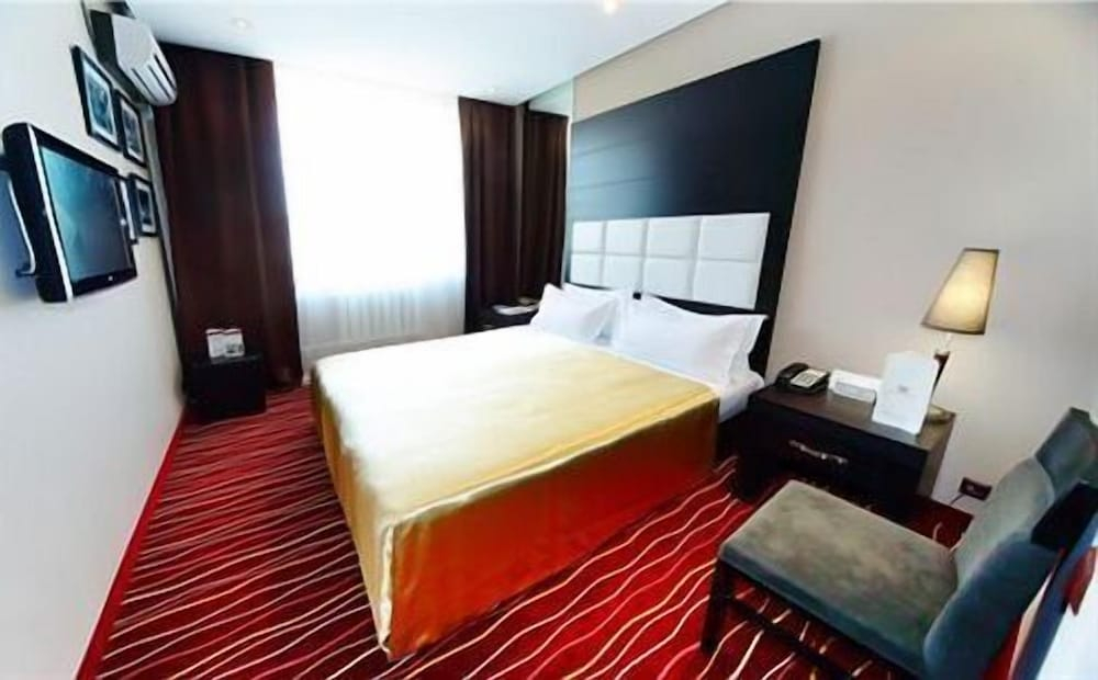 Manhattan Astana Hotel