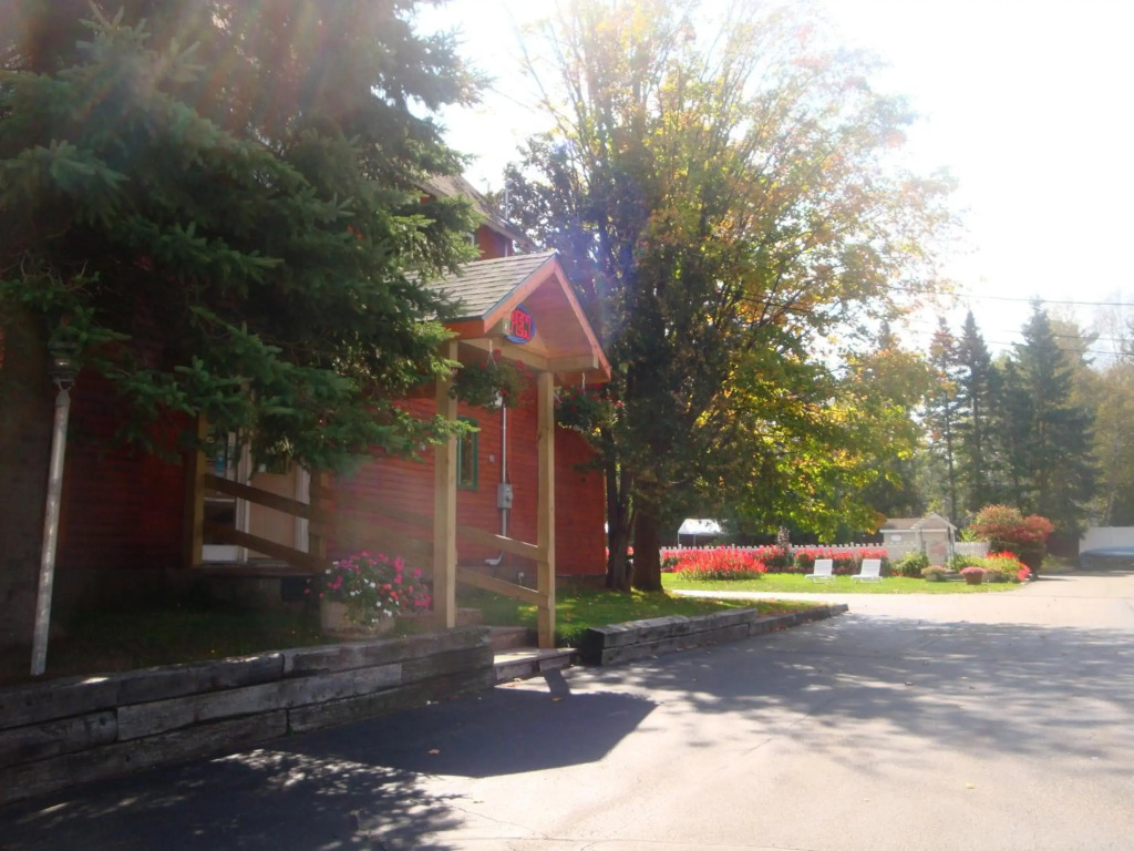 Maple Leaf Inn Lake Placid