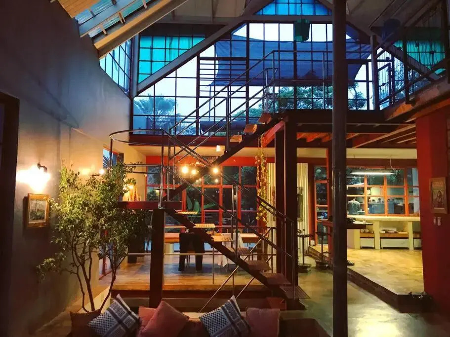 (Sub)urban retreat