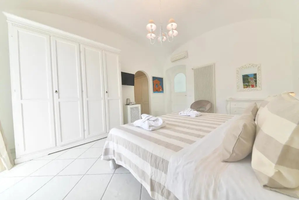 Queen Suite - Luxury Rooms