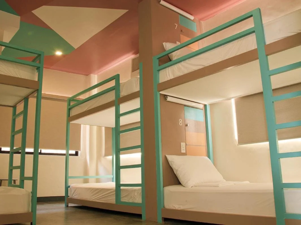 Second Wind Hostel by MNL
