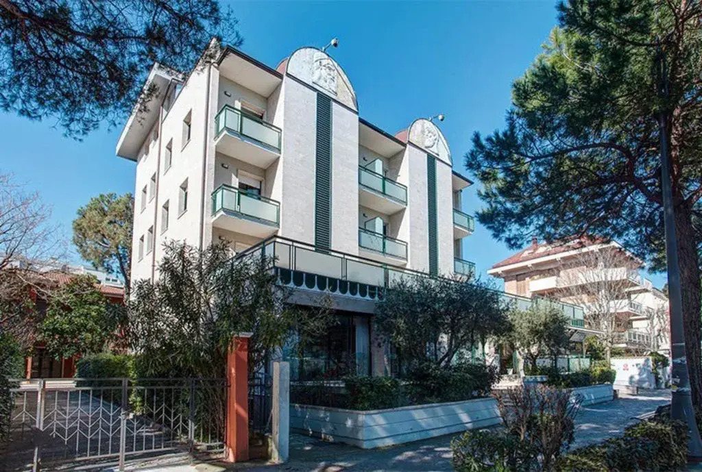 Hotel Zeus