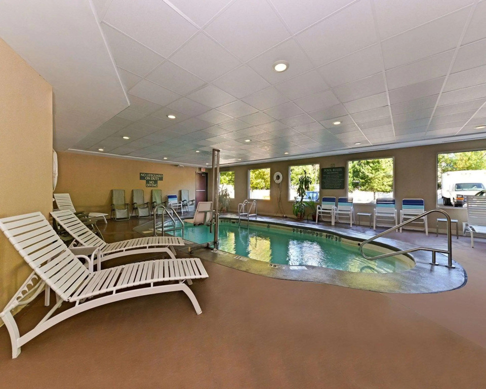 Quality Suites Stratford