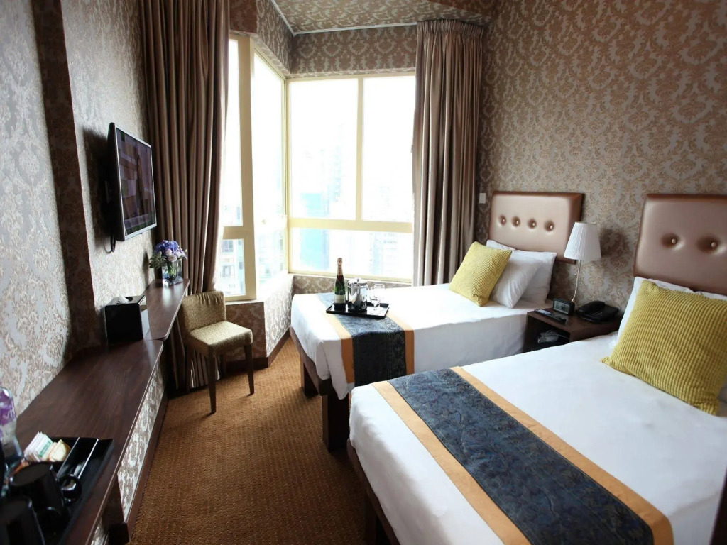 Grand City Hotel