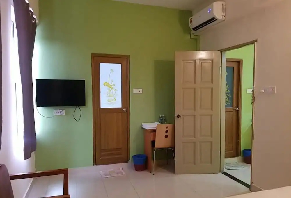 Hotel O Night Queen salak Tinggi