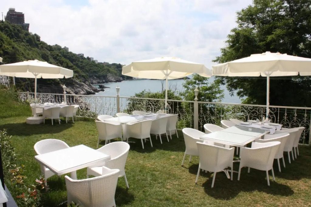 Bab-i Zer Konaklama Ve Restoran