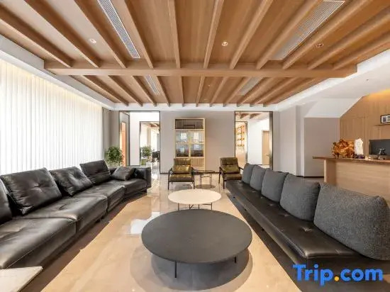 Jintan Nanshe Homestay (Maoshan Oriental Salt Lake City Branch)