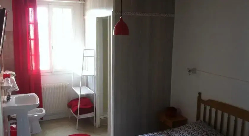 Hotel - LE PERROQUET