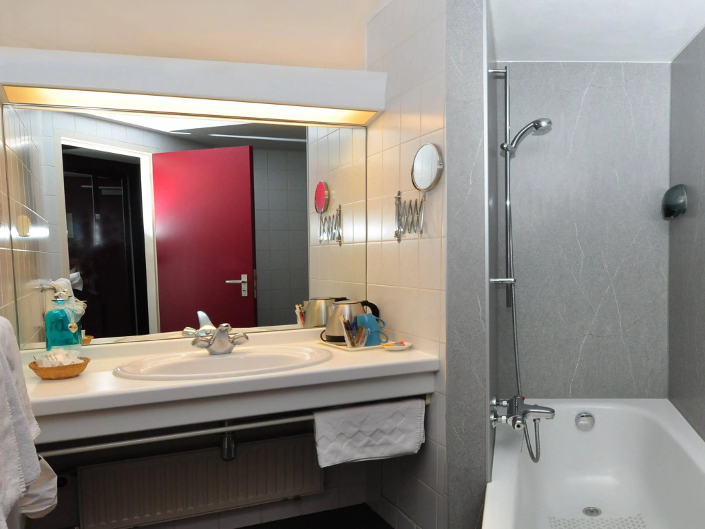 Boutique Hotel Herbergh Amsterdam Airport FREE PARKING