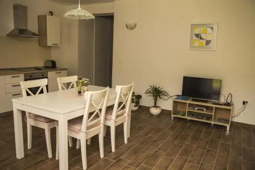 Apartments Maligoj
