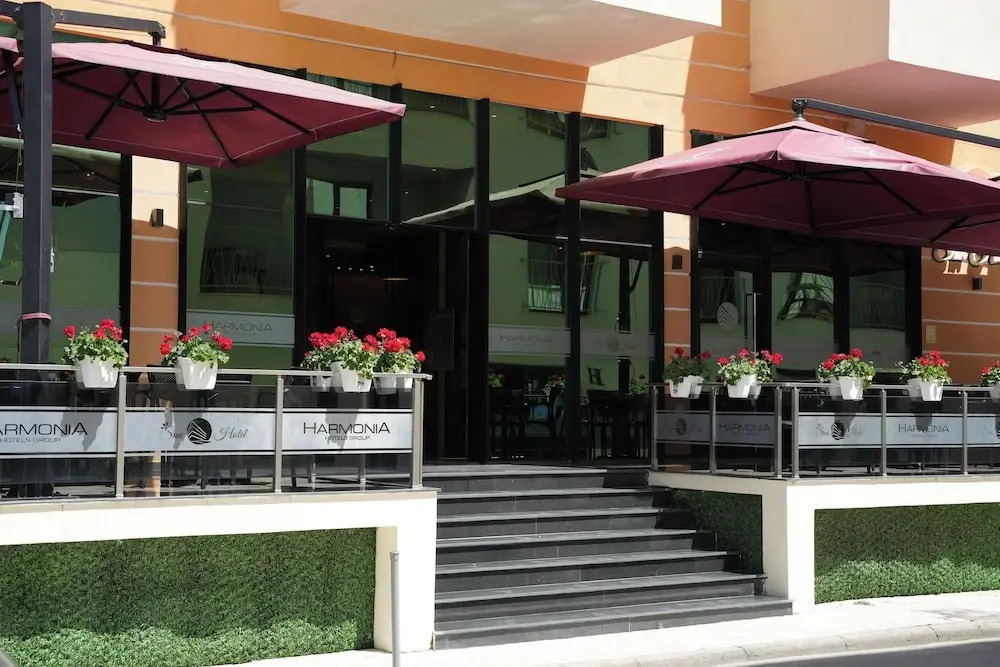 Sun Hotel