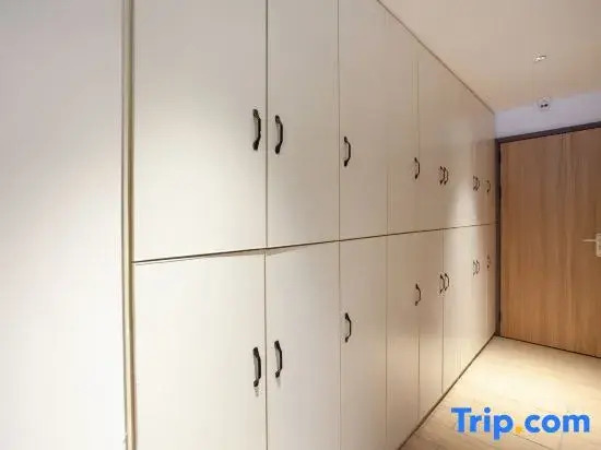 Super 8 Preferred Hotel (Xinduqiao Town)