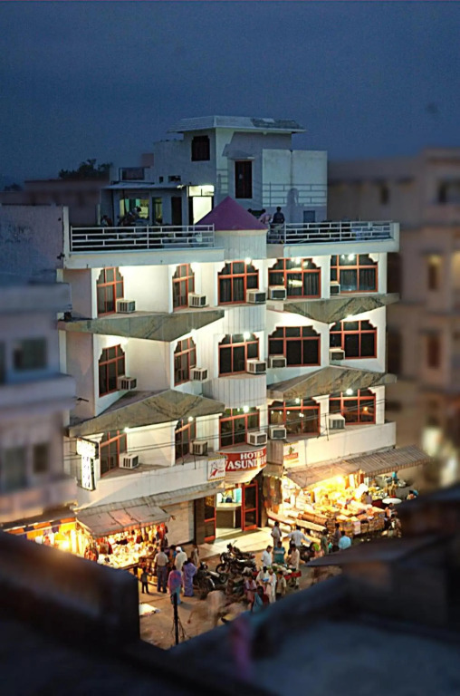 Hotel vasundhara