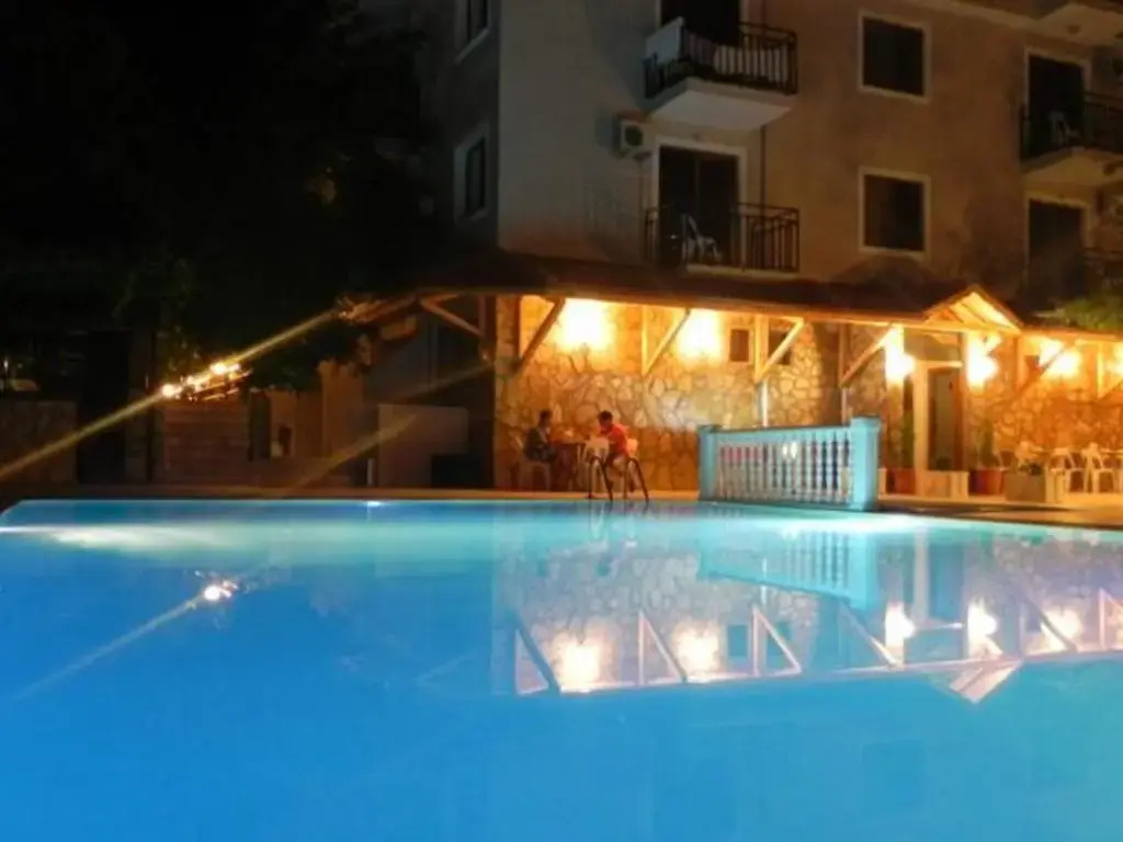 Star Hotel