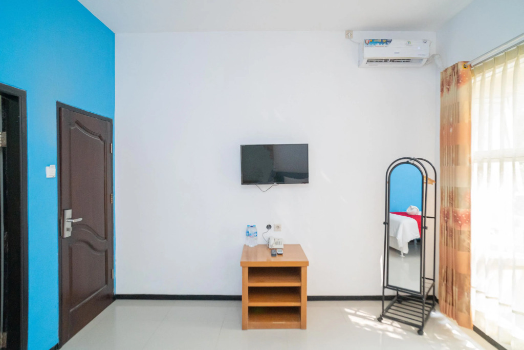 RedDoorz near Jawa Timur Park 2