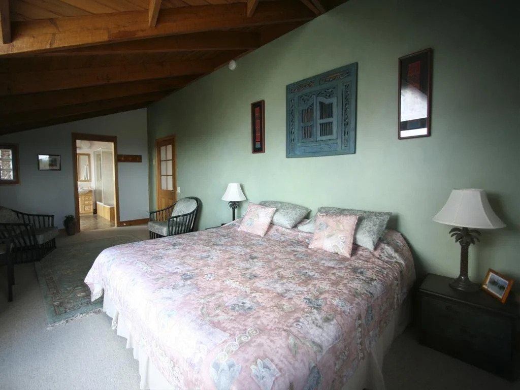 Mountain Seas Lodge and Vistas Restaurant
