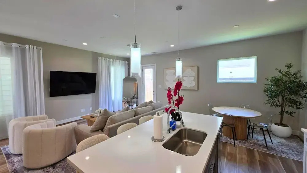 North Houston Comfort 3BR Near Downtown IAH