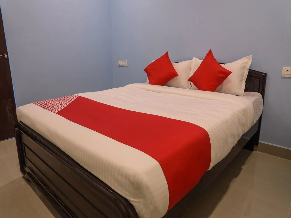 OYO 15457 Grd Residency