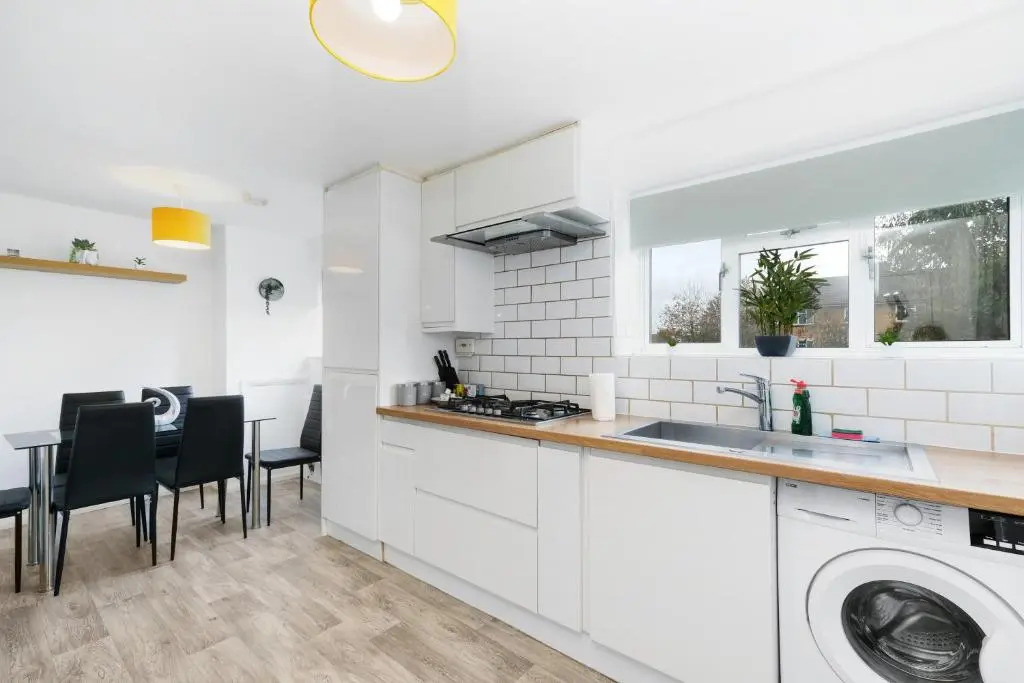 Brambles House West Drayton 3 Bedroom