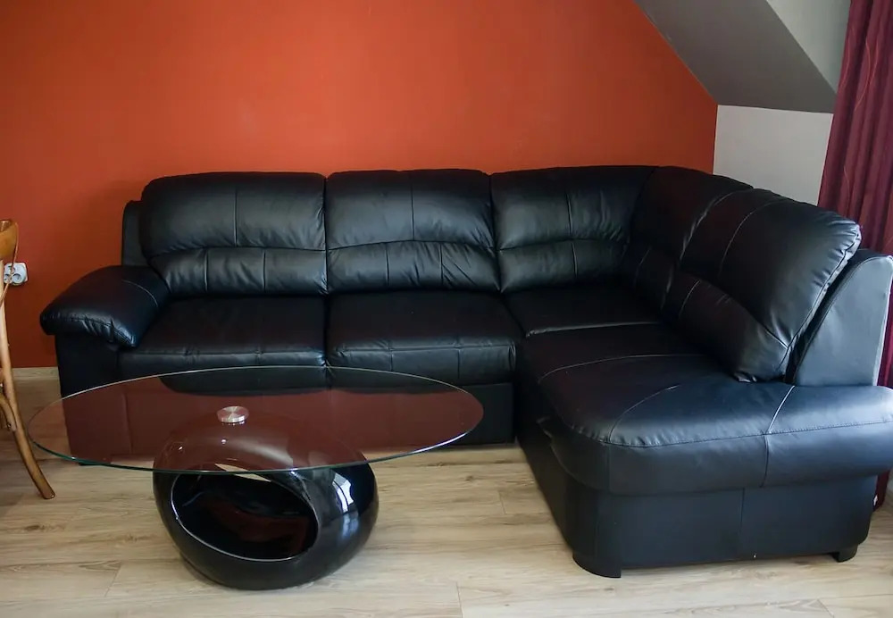 FM Premium 1-BDR Apartment with Parking Spot
