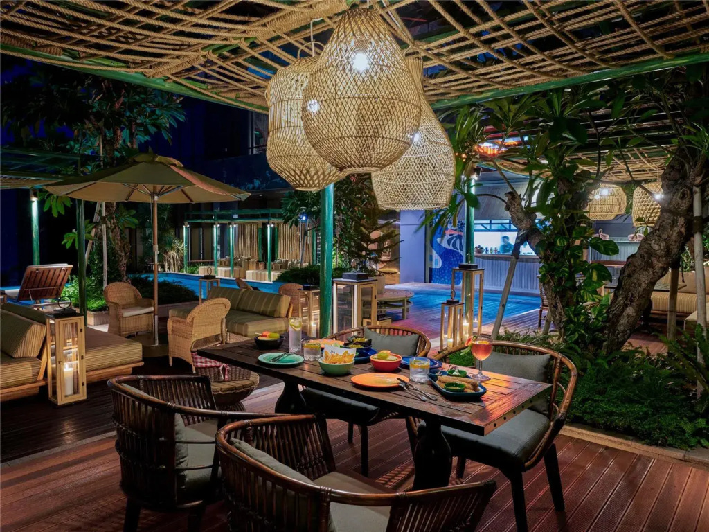 25hours Hotel Jakarta The Oddbird