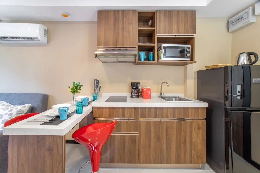 Naiharn Sea Condominium S609