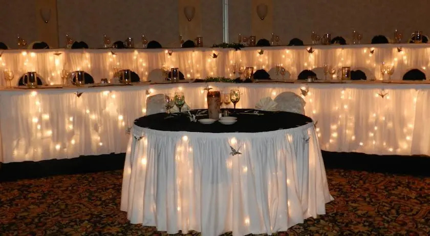 Ramada Inn and Convention Center - Eau Claire