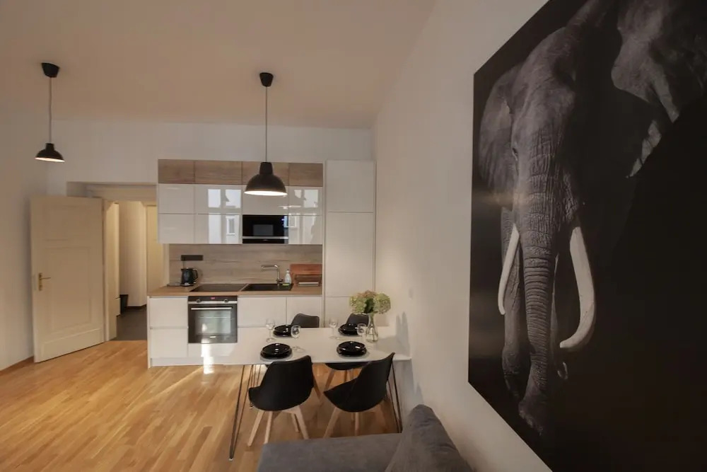 Krakovska Apartmeet