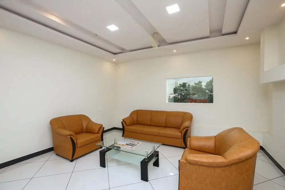 OYO 17421 Suvarna Suites