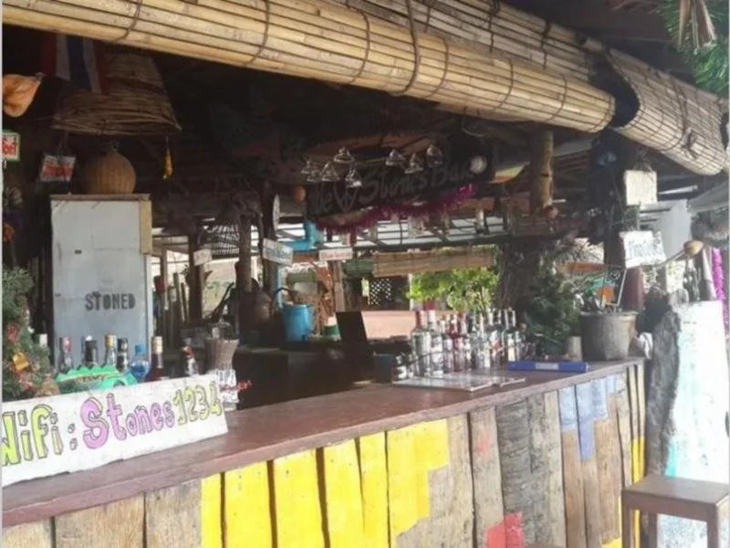 Koh Phi Phi Stones Bar Dorm Rooms & Restaurant