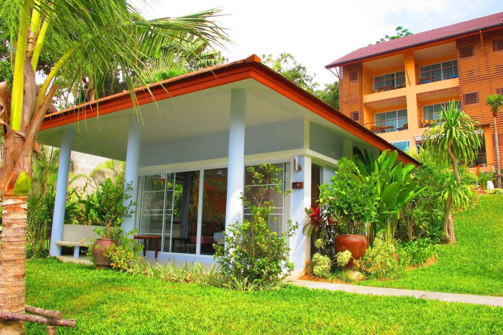 Palm Coco Mantra Resort