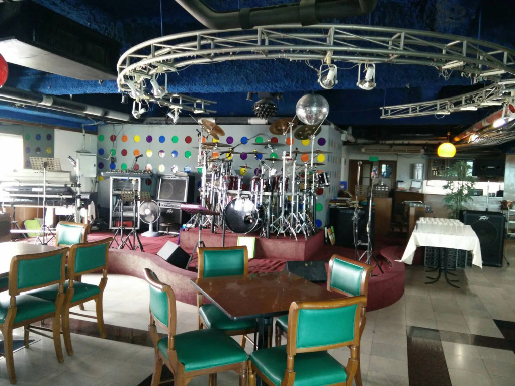 Friday Hotel