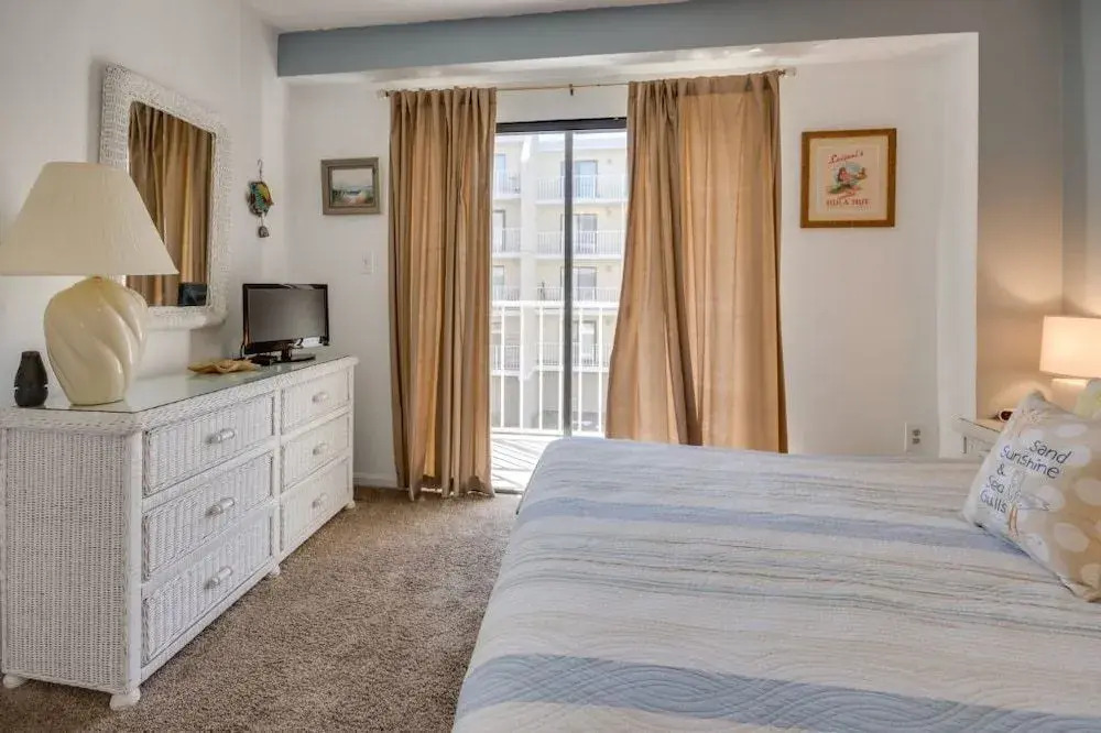 Wight Bay 333 - 2 Br Condo